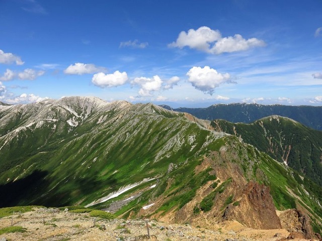 女性テント泊縦走路登山