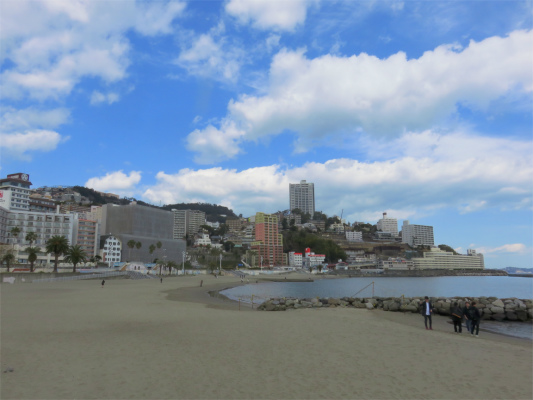 熱海海岸の砂浜