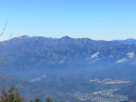 二十六夜山から大菩薩方面