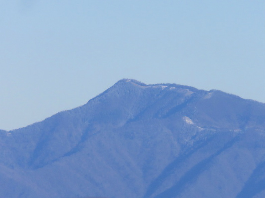 二十六夜山から奥多摩の雲取山