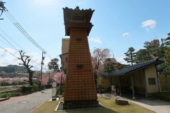 ひがし茶屋街の入口付近