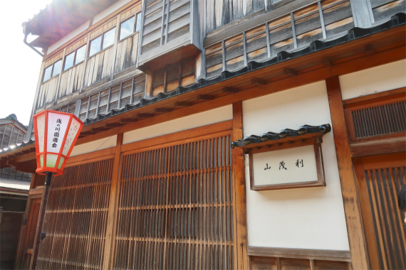 ひがし茶屋街旅籠
