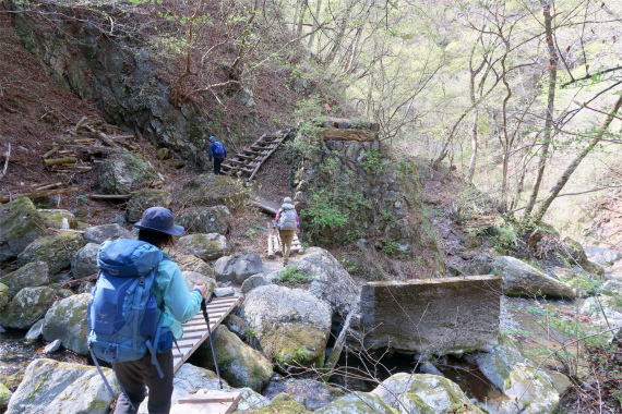 f:id:aohige0718:20190424221315j:plain 武甲山登山慣れて