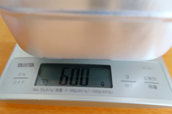 ラージメスティンお米３合を炊く時に使う水の量は６００ｍｌ