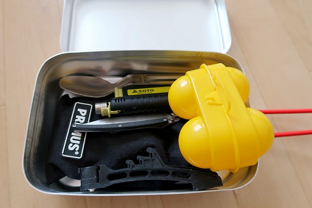 f:id:aohige0718:20190517142349j:plain ザックの収納を増やすスタッキングが登山パッキングの下かのコツ