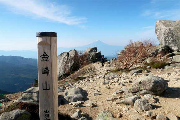 五丈石の近くからも富士山