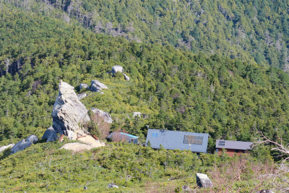 金峰山小屋の屋根
