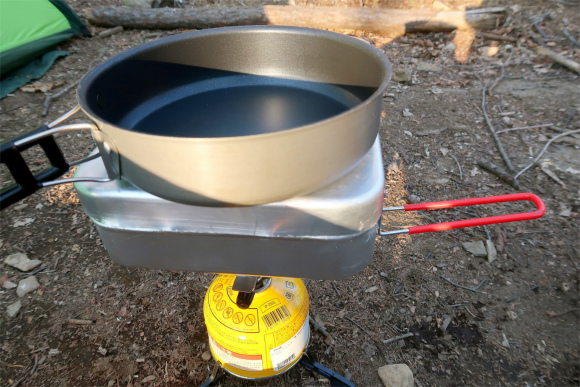 f:id:aohige0718:20190602151310j:plain ラージメスティンで炊飯山ご飯