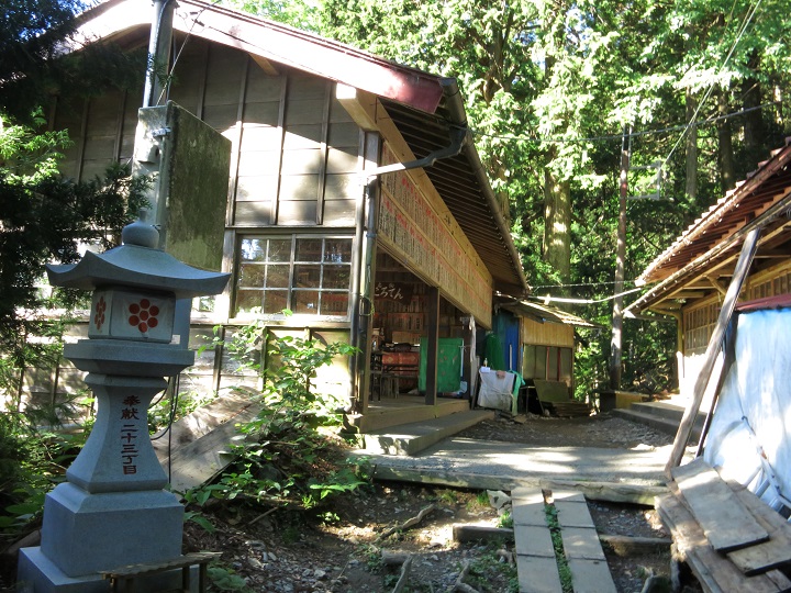 中適坊２３丁目