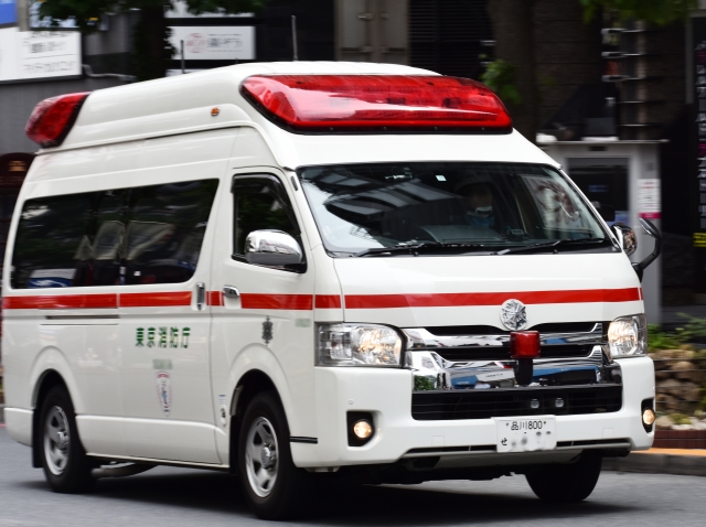 熱中症救急搬送救急車