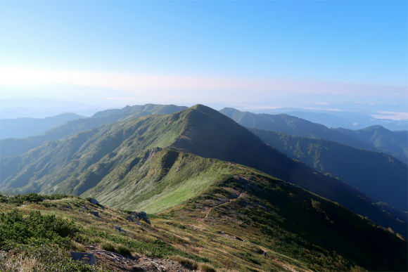 最高の稜線美飯豊山