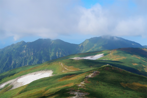 大日岳への稜線