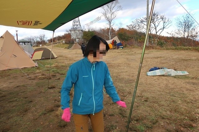 陣馬形山キャンプ場でキャンプした女性
