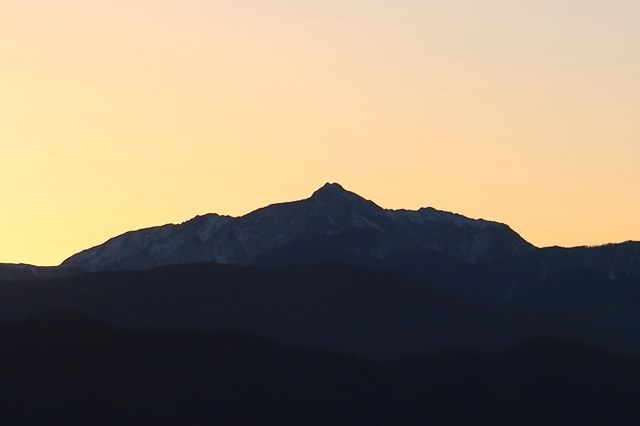 塩見岳は双耳峰