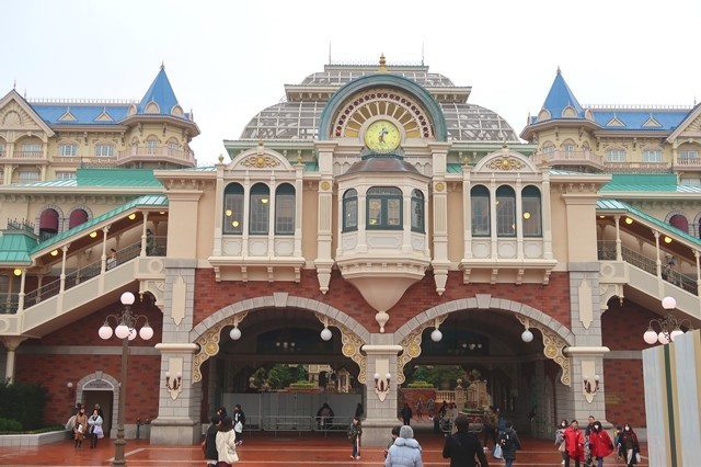 ディズニーランドの再入場