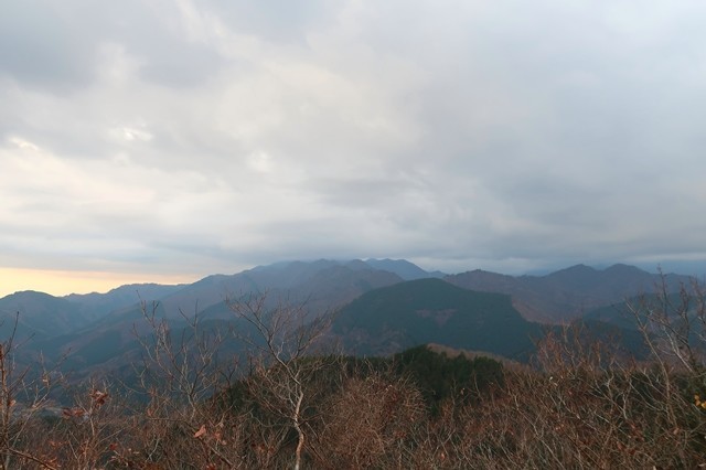 大山・大山三峰山・辺室山相州アルプス景色