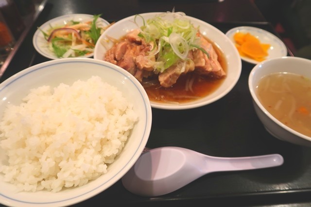 中華料理開ランチとりモモ肉の醤油煮