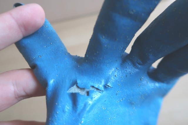 コスパ最強の雪山手袋テムレス破損