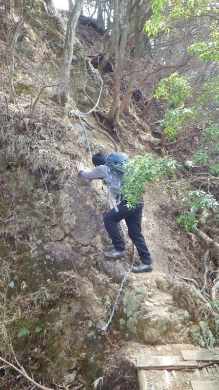 宝尾根から大山三峰山への縦走路危ない登山道