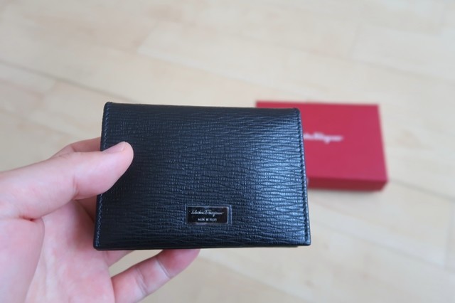 名刺入れメンズおすすめのフェラガモ