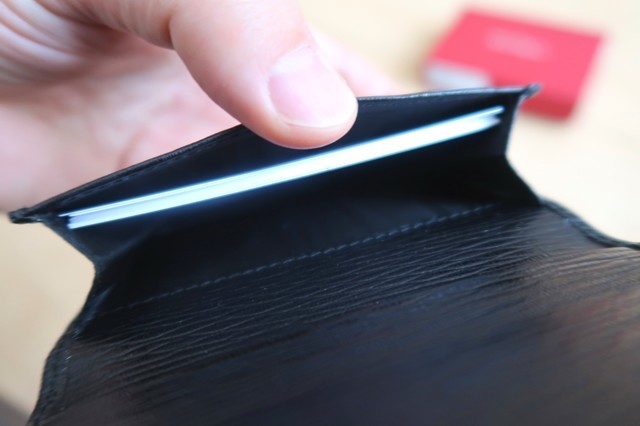 メンズ名刺収納枚数