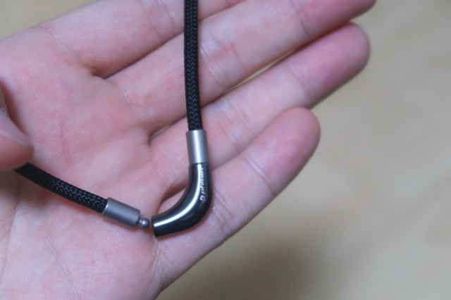 f:id:aohige0718:20200302203330j:plain ファイテンネックレス留め具の使い方詳細