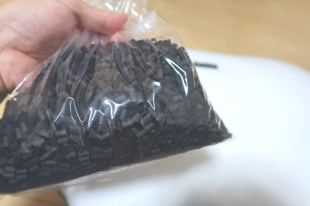 f:id:aohige0718:20200322122033j:plain 低い枕がお好みなので中身を多く取り出した