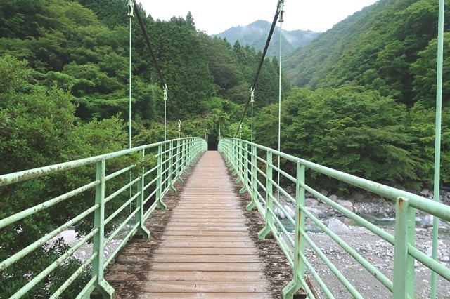 本棚・下棚方面のルートの吊橋