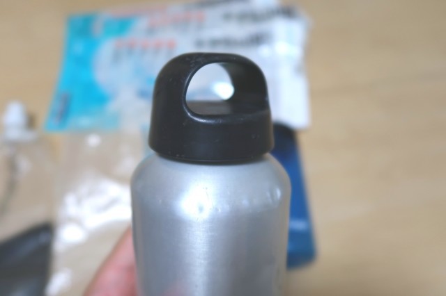 f:id:aohige0718:20200918221423j:plain おすすめのLALEN600ml登山用アルミ水筒キャップ