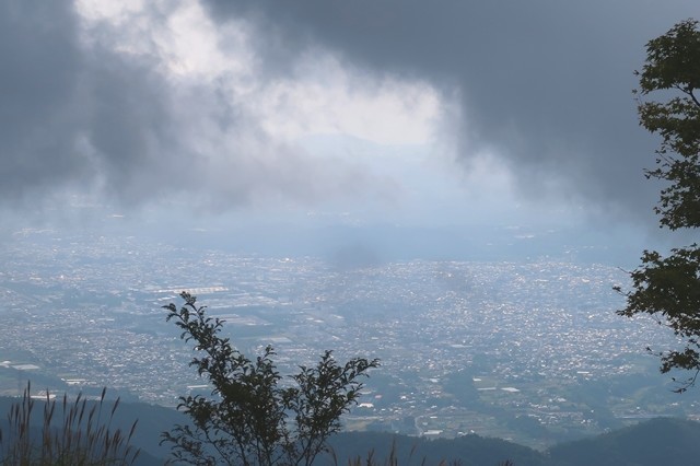 鍋割山の山頂からの景色