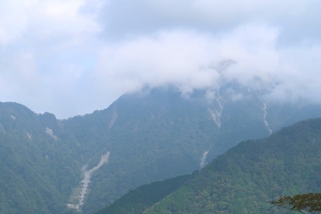 丹沢山塊最高峰の蛭ヶ岳