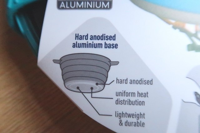 シートゥサミットＸ－ポット折り畳み式シリコン鍋本体はシリコ素材