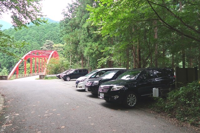 寄大橋無料駐車場