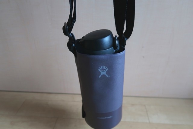 f:id:aohige0718:20201103234035j:plain おすすめショルダーカバータイプの水筒入れ