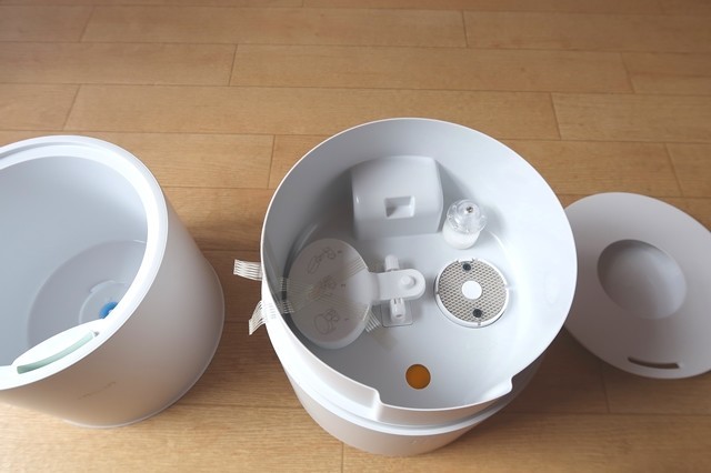 f:id:aohige0718:20201108174834j:plain milinの除菌加湿器の本体の様子