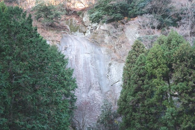 弁天岩