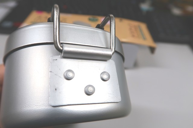 ダイソーのメスティンに傷