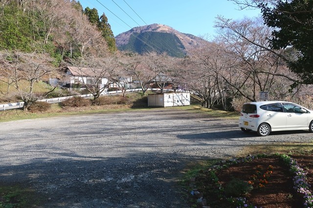 足柄地蔵堂の無料駐車場