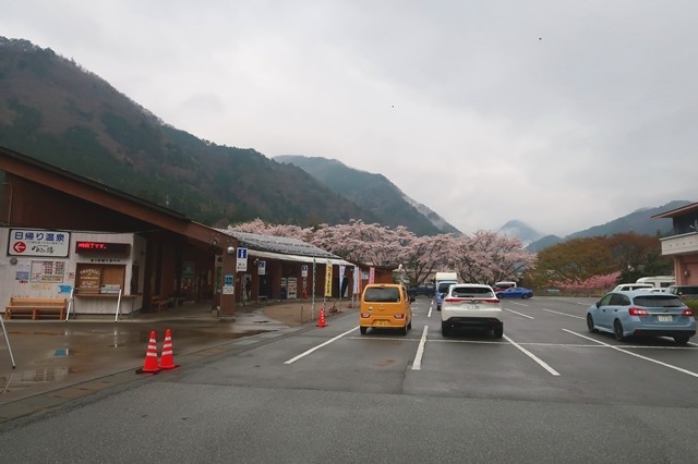 道の駅たばやま駐車場の様子