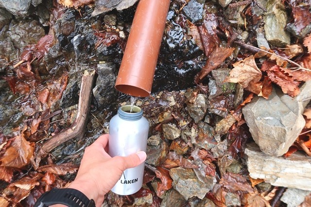 奥多摩小屋の水場