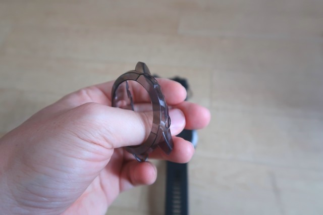 ガーミン専用保護ケースは液晶画面の保護は出来ない様子