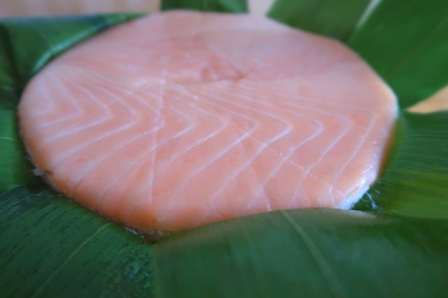 美味しそうな寿々屋の鱒のすし