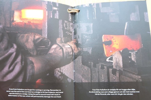 ハルタホースの手斧の作られている様子