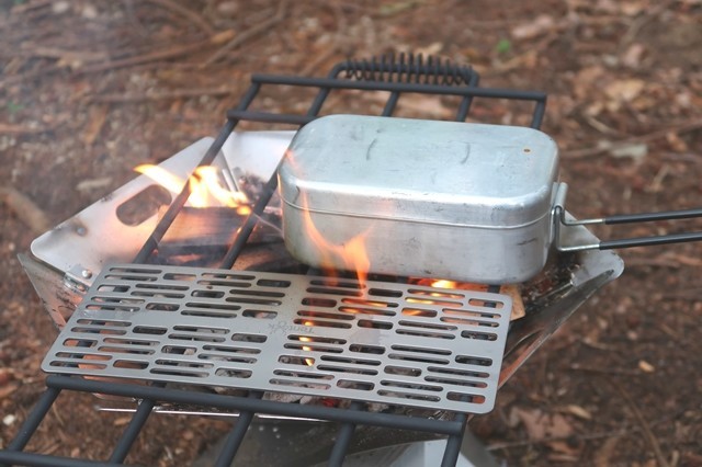 メスティンを使って１合炊飯の様子