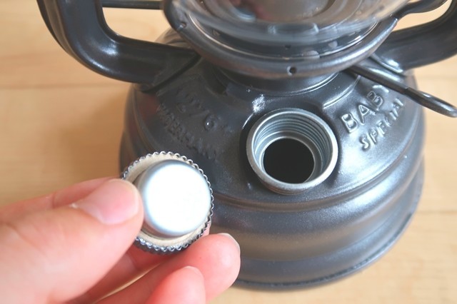 燃料タンクの開け方