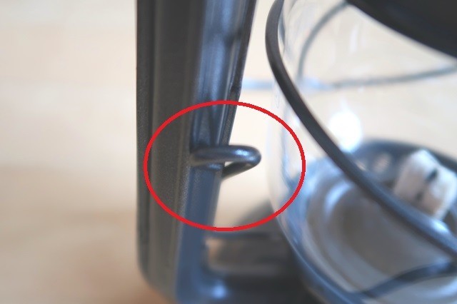 ランタンの芯にライター等を使って着火させるやり方