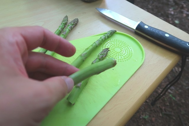 ジョーカーのナイフでカット切れ味の様子