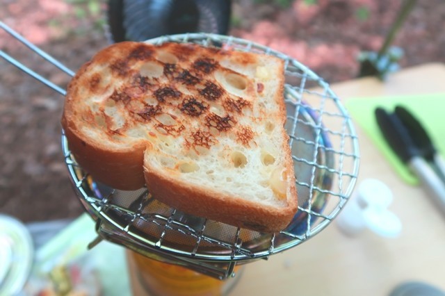 ミニロースターでパンを焼いた