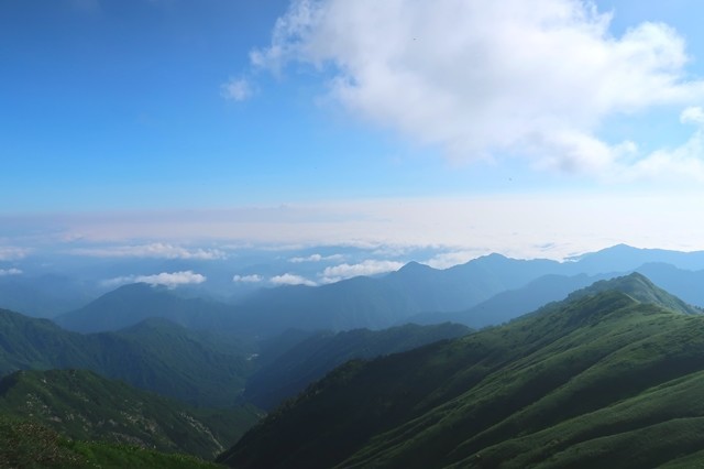 飯豊連峰から朝日連峰