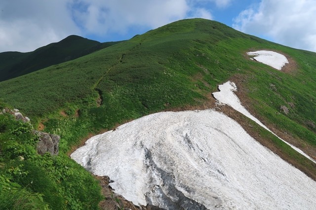 飯豊連峰テント泊縦走者